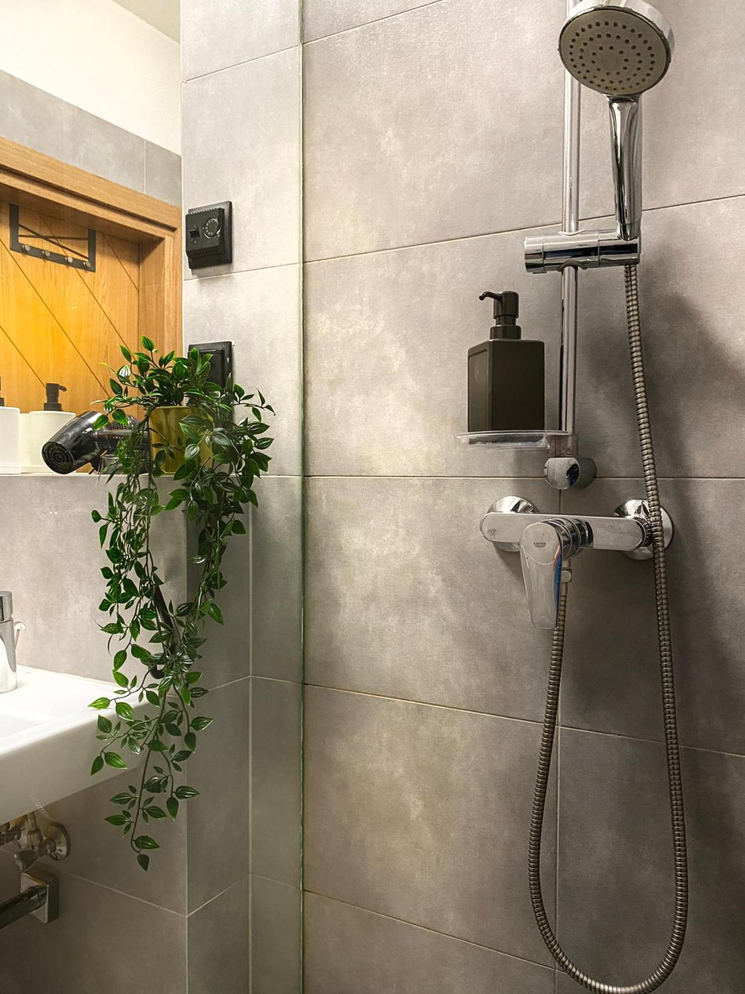 Cozy Apartment With Ac For Couples - Old Town Краков Экстерьер фото